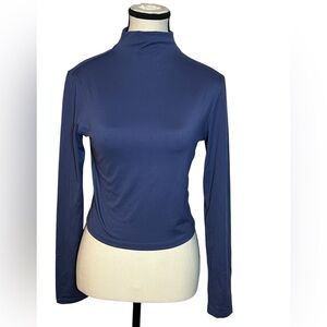 Yogalicious Zenly Evelyn crop mock neck, long sleeve top Size M blue indigo NWT
